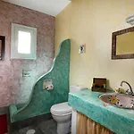 فيلة Nefeli House *