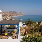 فيلة Nefeli House *