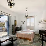 فيلة Nefeli House أرخانجلوس