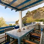 Nefeli House فيلة