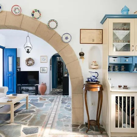 Nefeli House Villa *