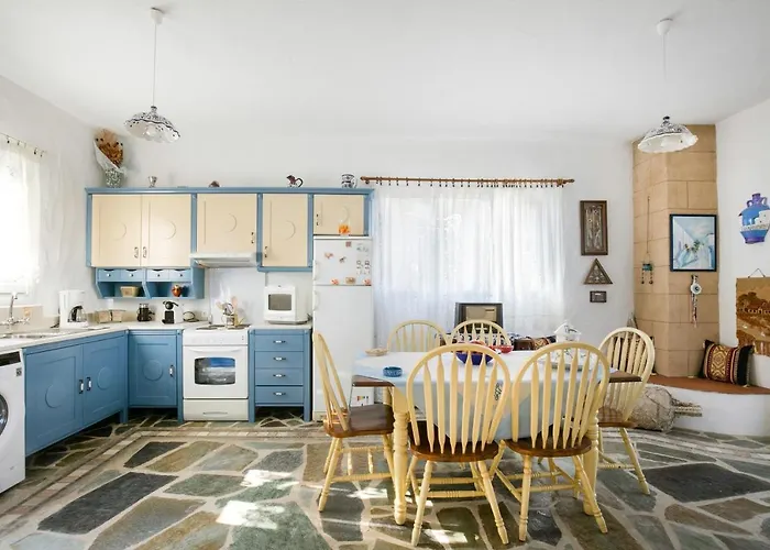 فيلة Nefeli House *